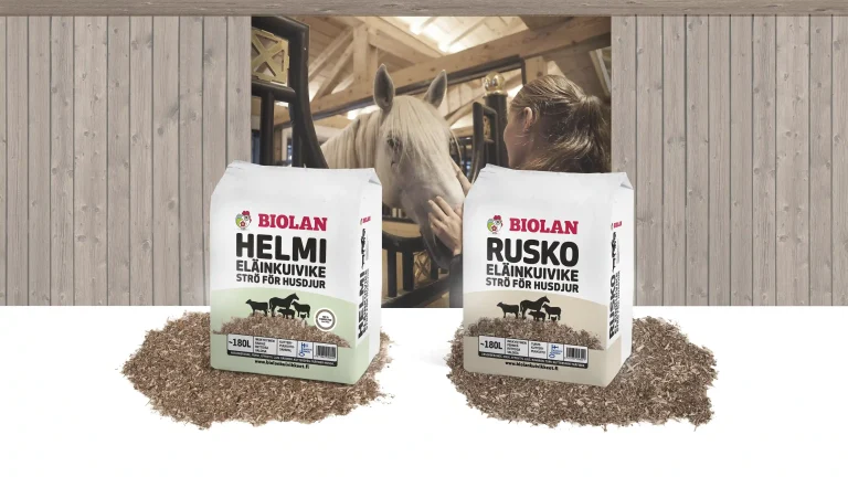 Biolan eläinkuivikkeet Helmi ja Rusko vierekkäin